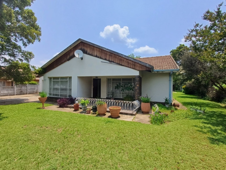 3 Bedroom Property for Sale in Flimieda North West